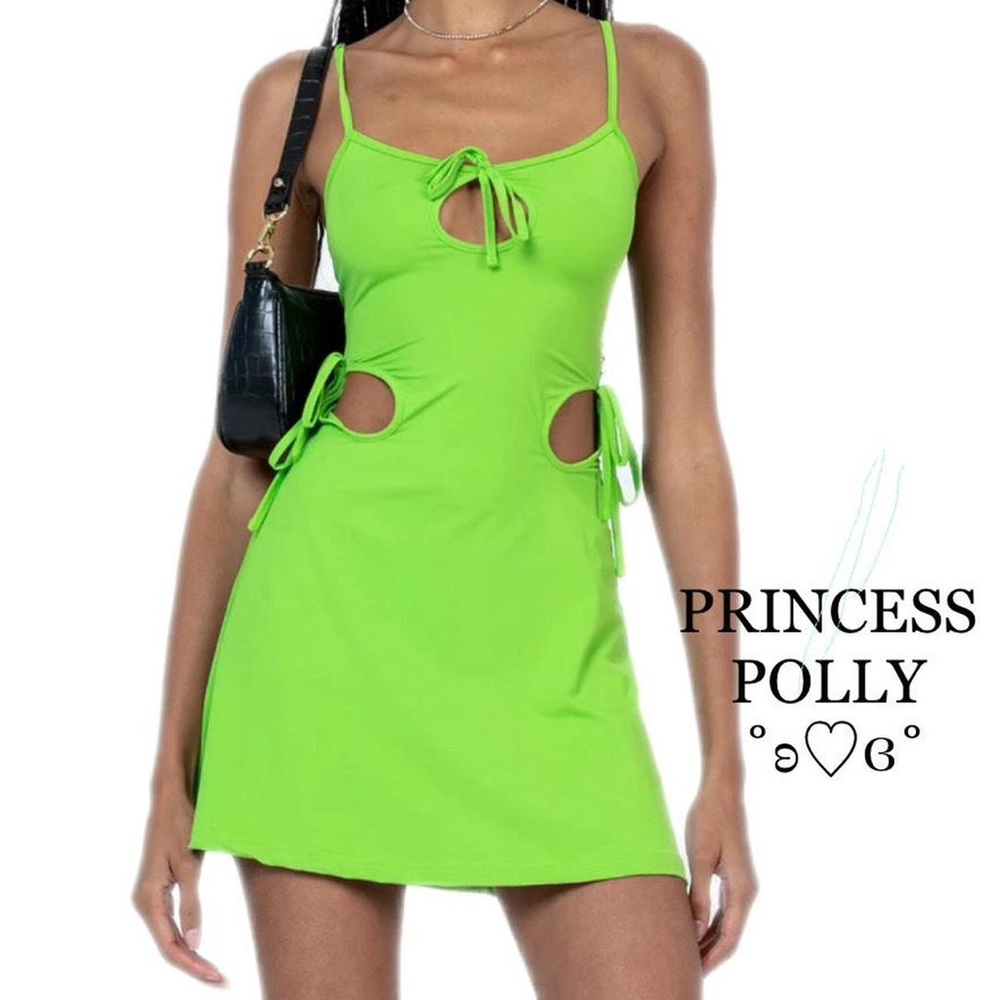 BRAND NEW WITH TAGS: Princess Polly Green Mini Dress🧝🏼‍♀️